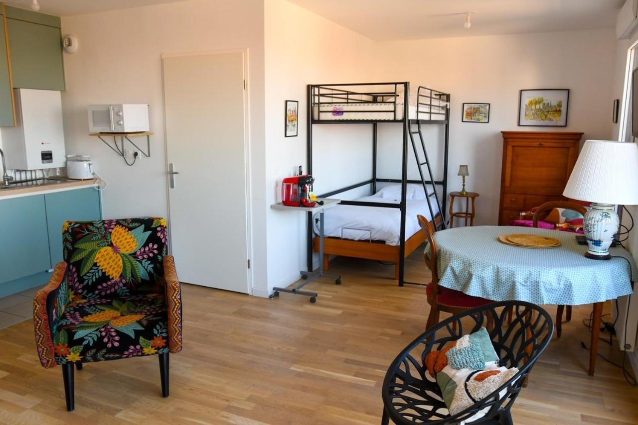 Apartment Guestready- Chatillon's Hidden Gems *